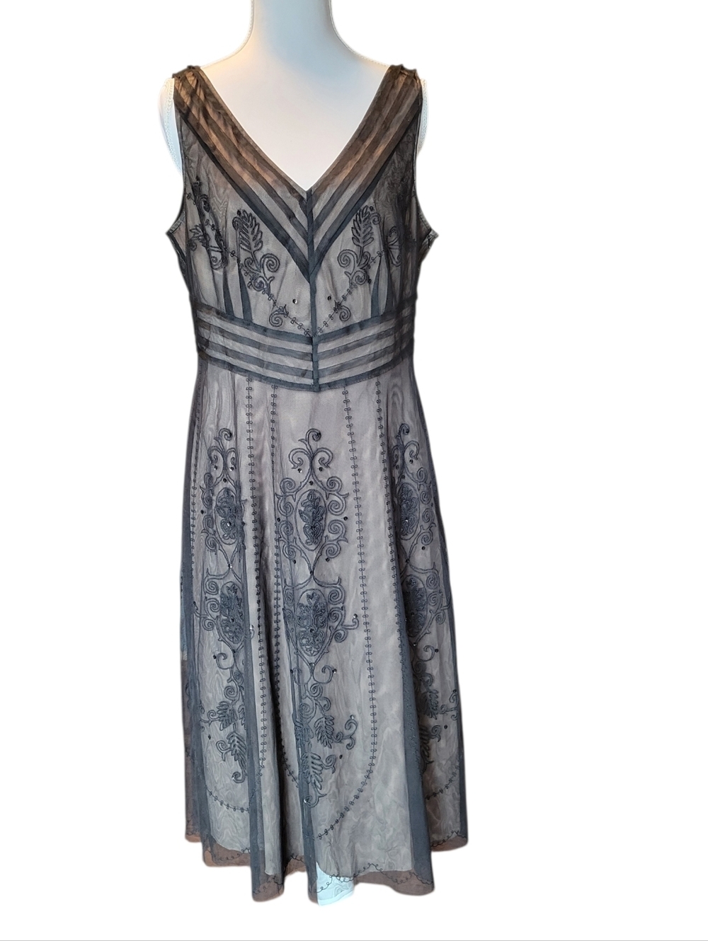 Ann Taylor LOFT Black Mesh Lace Embroidered Embellished Dress